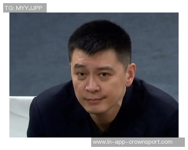 媒体人分析杨鸣连吃两次技术犯规裁判无误教练性格火爆影响球队表现