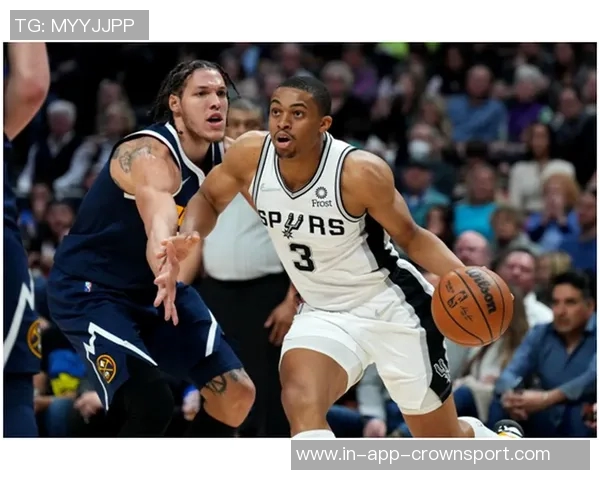 凯尔登强调团队合作的重要性热手球员将获得更多投篮机会